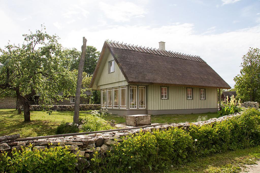 Hansi Puhkemaja Kuivastu Exterior foto